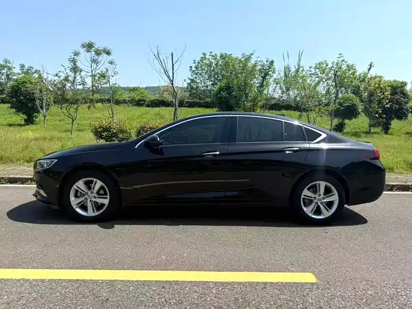 Buick Regal 2018