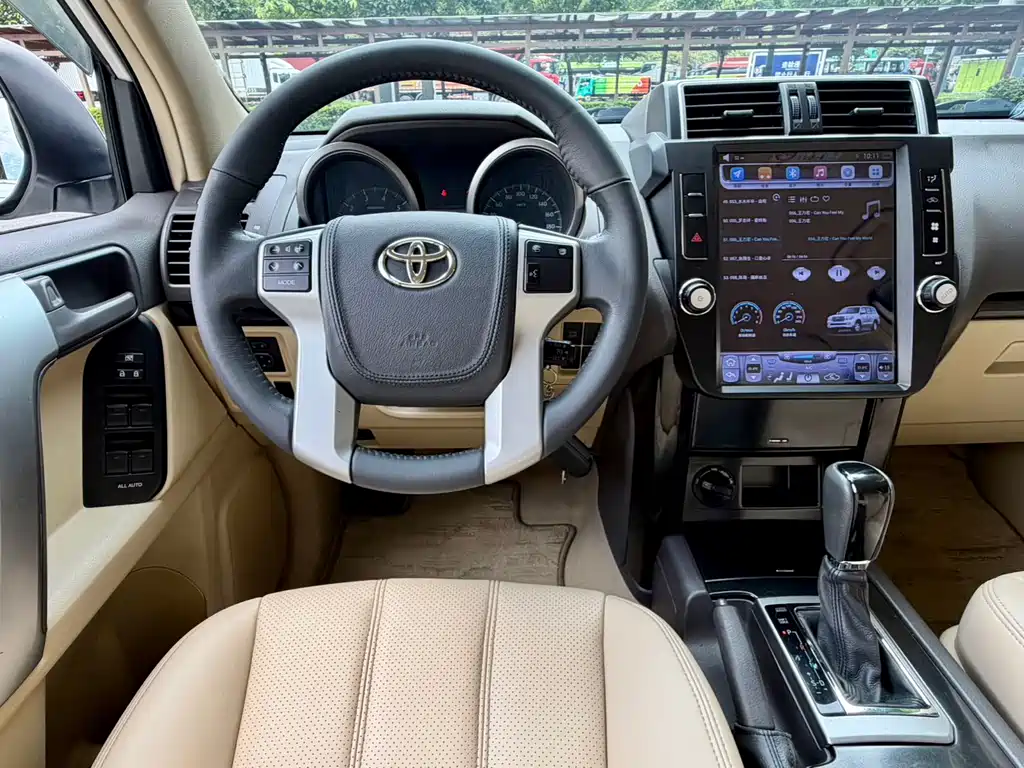Toyota Prado 2017 — фото 13