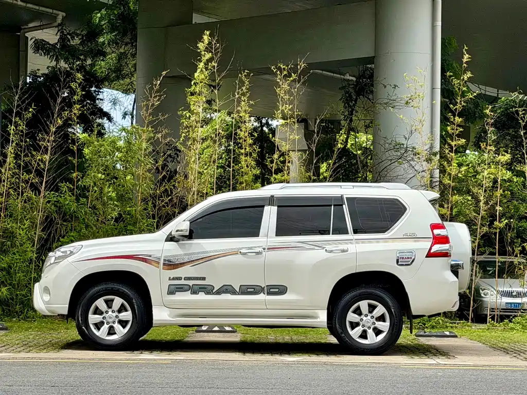 Toyota Prado 2017 — фото 7