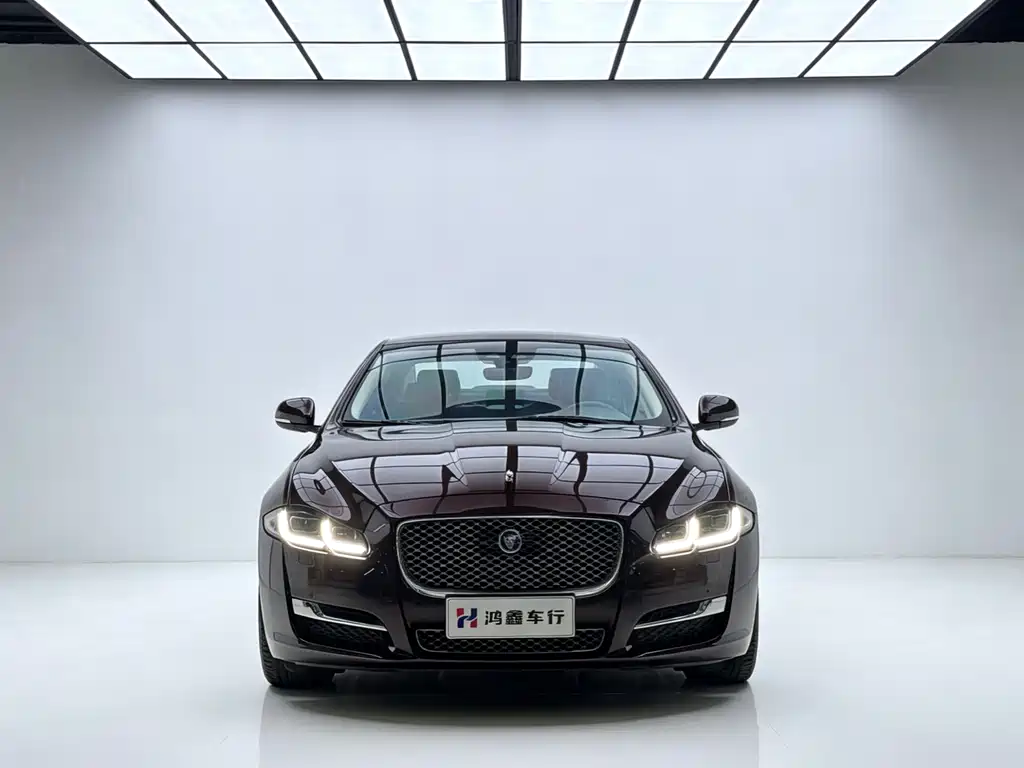Jaguar XJ 2018 — фото 2