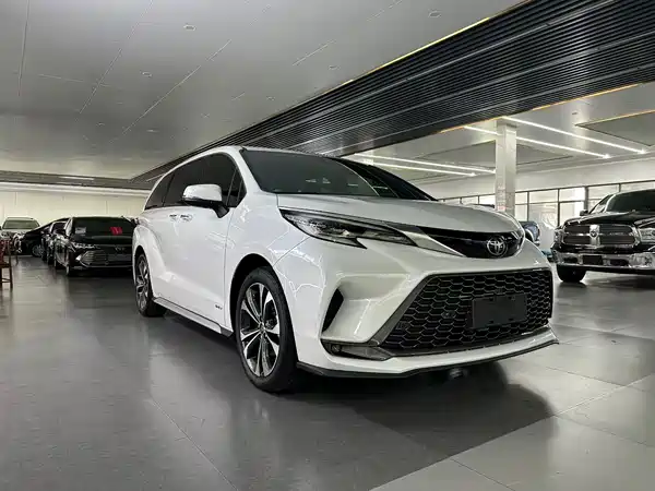 Toyota Granvia 2025