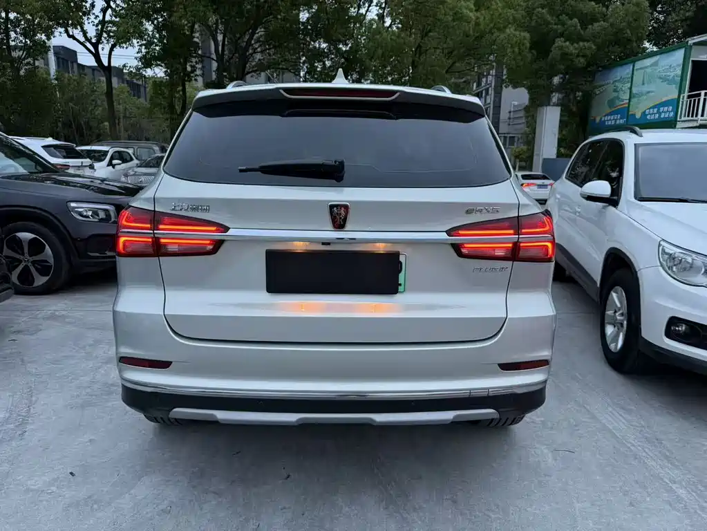 Roewe RX5 New Energy 2018 — фото 9