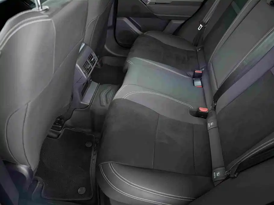 Land Rover Range Rover Velar 2020 — фото 15