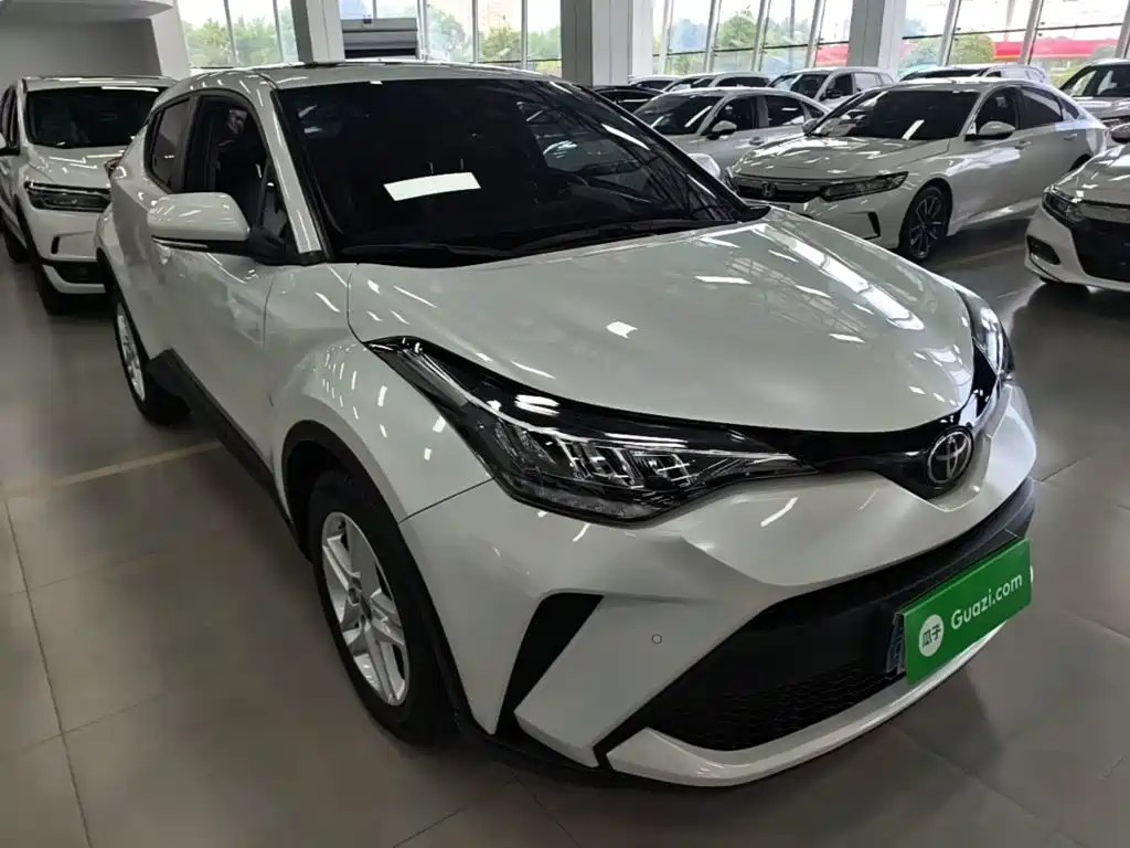 Toyota C-HR 2023 — фото 4