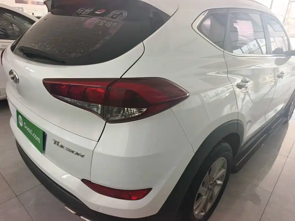 Hyundai Tucson 2016 — фото 8