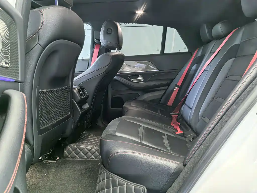 Mercedes-Benz GLE Coupe AMG 2023 — фото 13