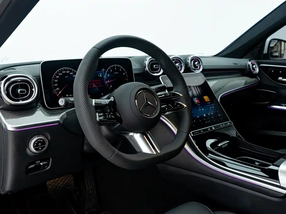 Mercedes-Benz C-Class 2025 — фото 21