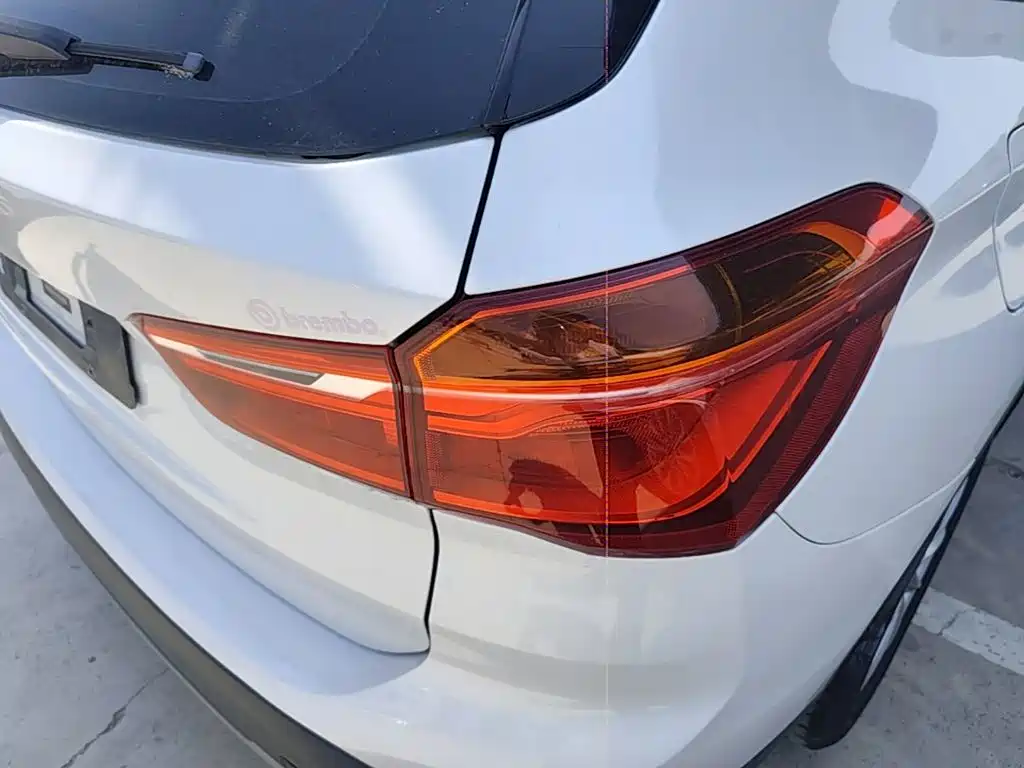 BMW X1 2017 — фото 8