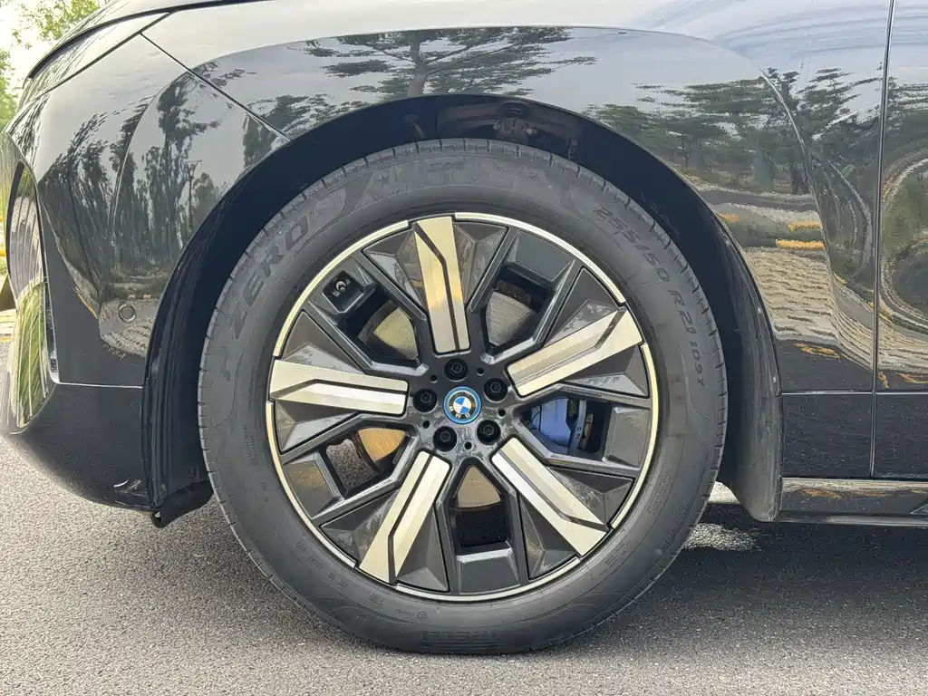 BMW iX 2022 — фото 20