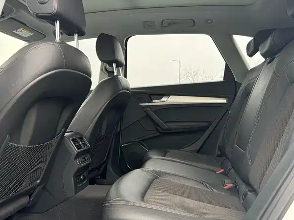 Audi Q5L 2020