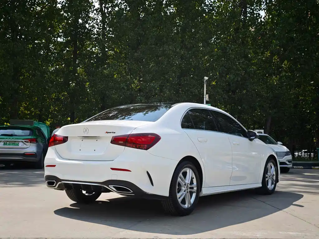 Mercedes-Benz A-Class 2023 — фото 14