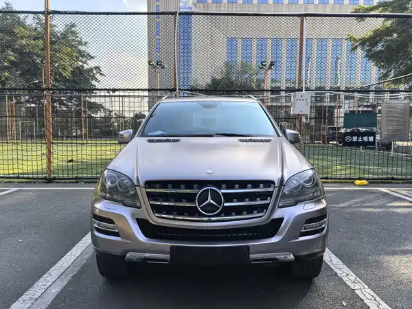 Mercedes-Benz M-Class 2011