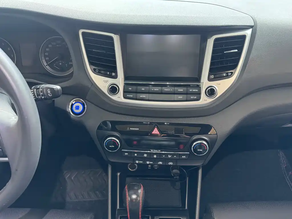 Hyundai Tucson 2016 — фото 10