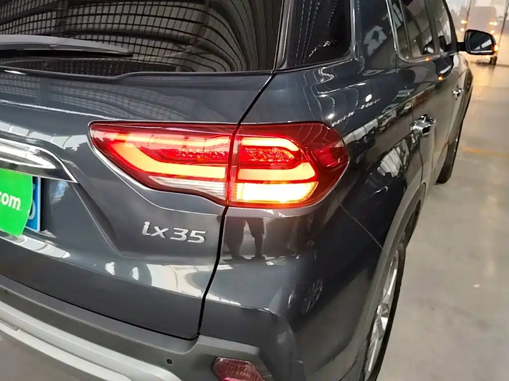 Hyundai ix35 2018 — фото 8