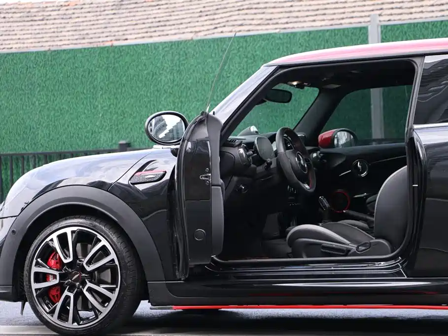 MINI JCW 2023 — фото 9