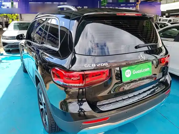 Mercedes-Benz GLB 2021