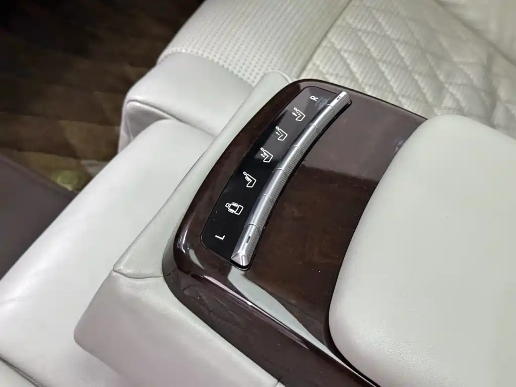 Mercedes-Benz S-Class AMG 2013 — фото 21