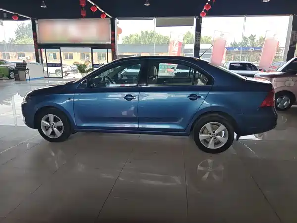 Skoda Rapid 2015