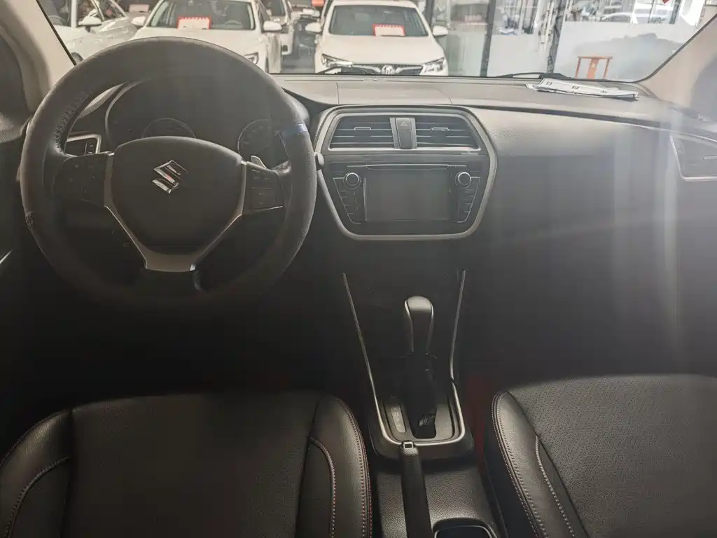 Suzuki S-Cross 2017 — фото 14