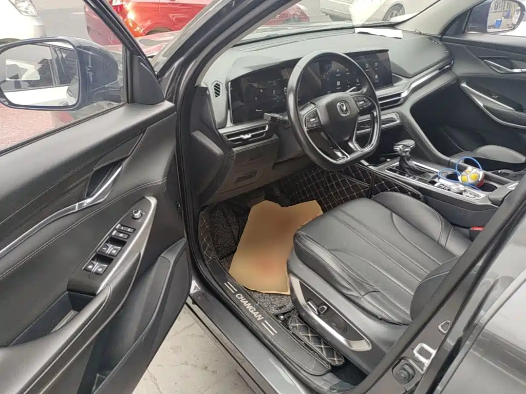 Changan CS75 PLUS 2019 — фото 16