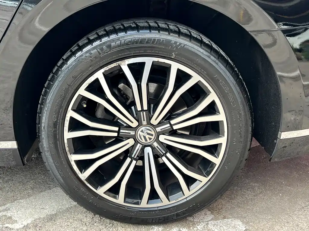Volkswagen Phideon 2020 — фото 16