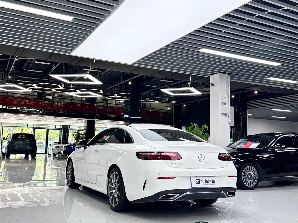 Mercedes-Benz E-Class 2022 — фото 17