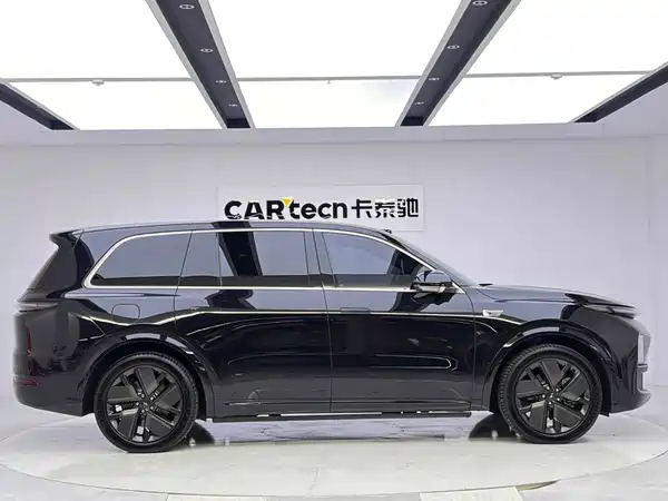 Li Auto L9 2025