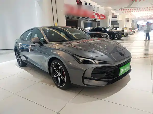 MG MG7 2025