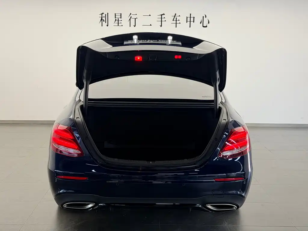 Mercedes-Benz E-Class 2019 — фото 21