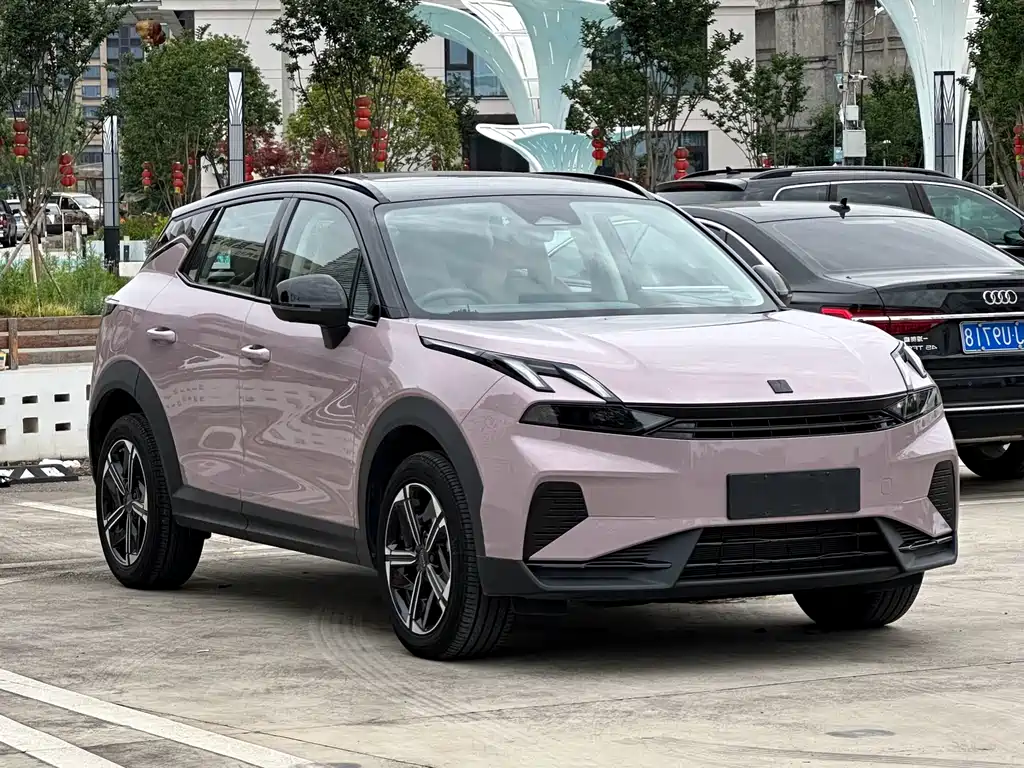 Lynk & Co 06 EM-P 2024 — фото 6