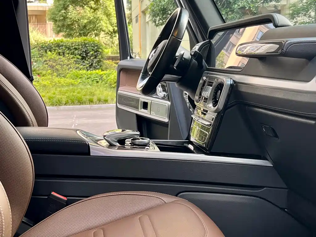 Mercedes-Benz G-Class 2019 — фото 15
