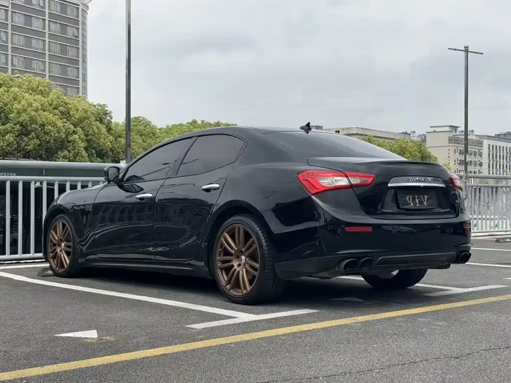 Maserati Ghibli 2015 — фото 9