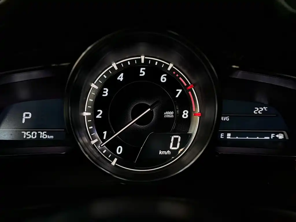 Mazda CX-4 2016 — фото 9