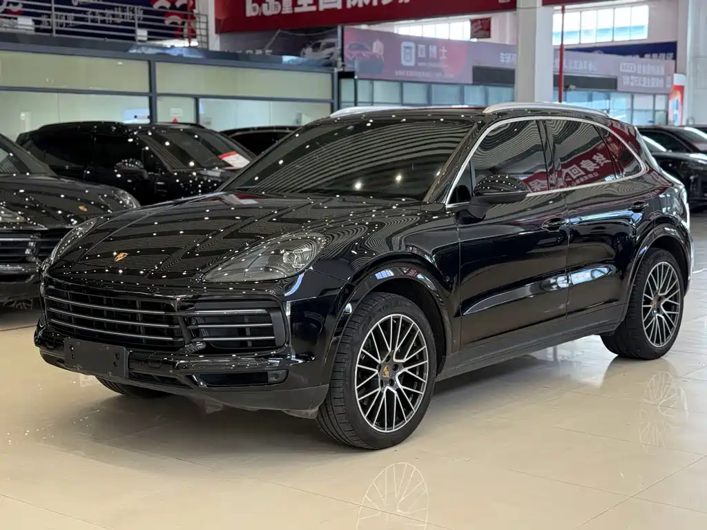 Porsche Cayenne 2019 — фото 1