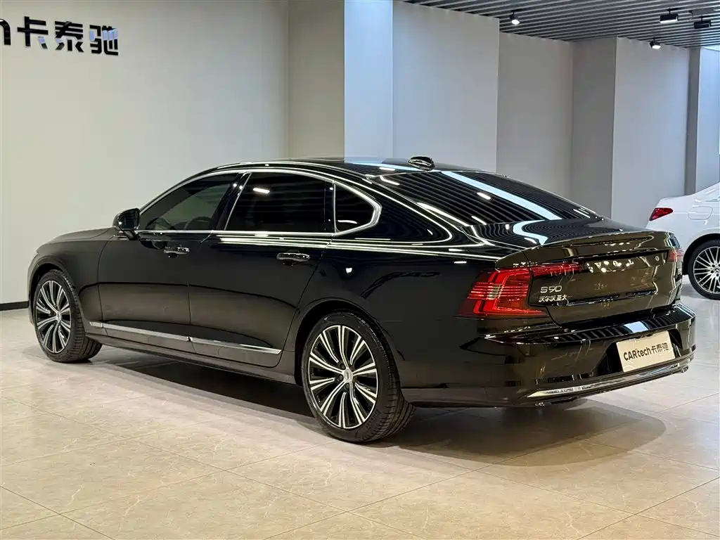 Volvo S90 2024 — фото 6