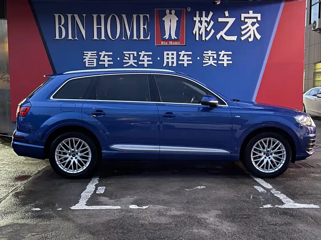 Audi Q7 2016 — фото 24