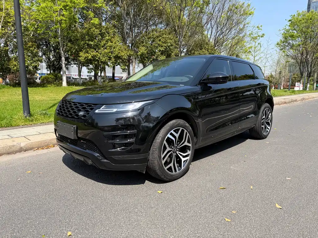 Land Rover Evoque 2023 — фото 1