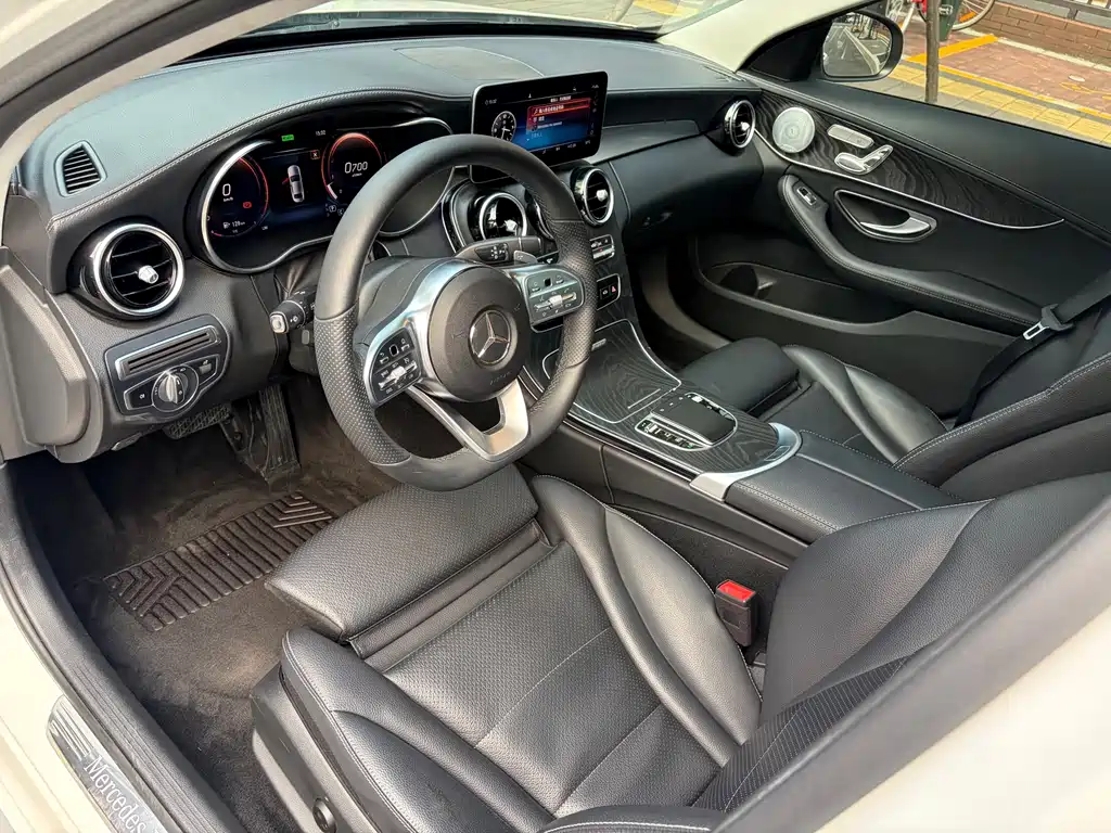 Mercedes-Benz C-Class 2020 — фото 7