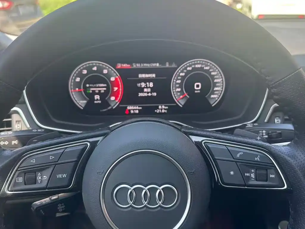 Audi A4L 2021 — фото 15