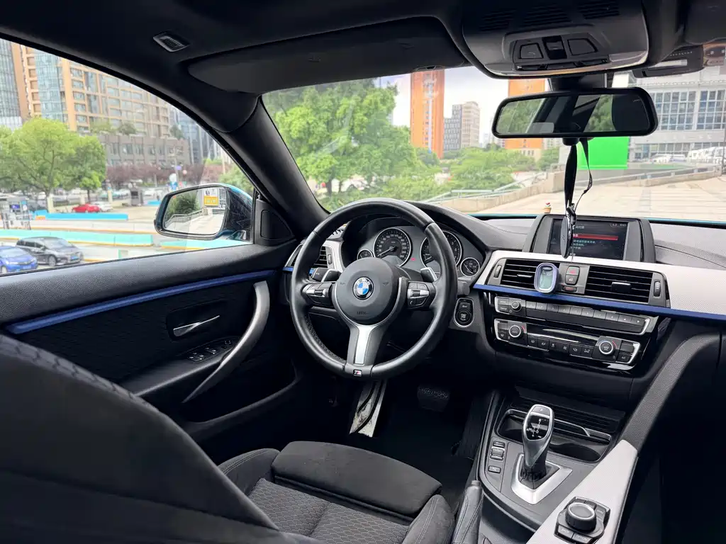 BMW 4 Series 2018 — фото 14