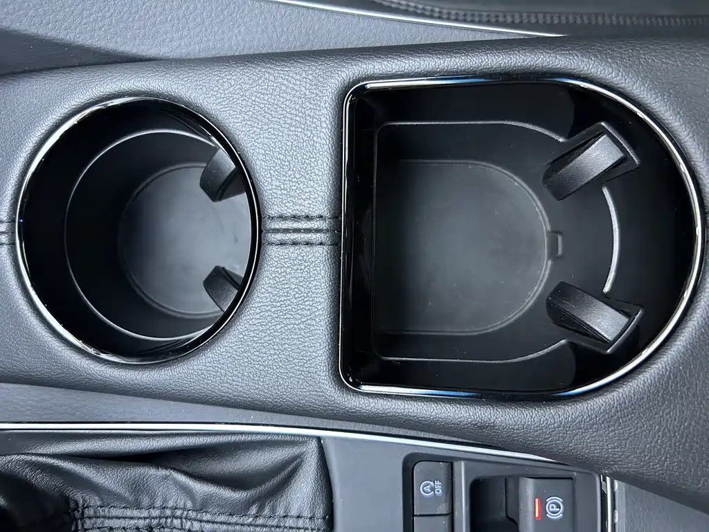 Toyota Avalon 2022 — фото 29