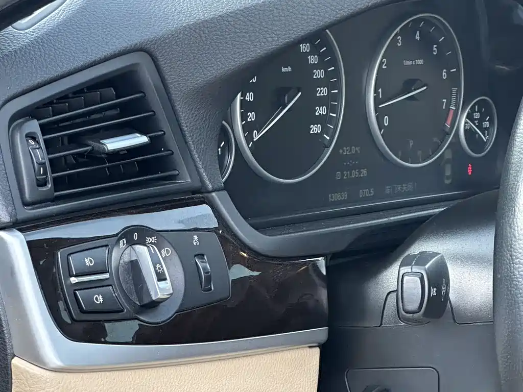 BMW 5 Series 2012