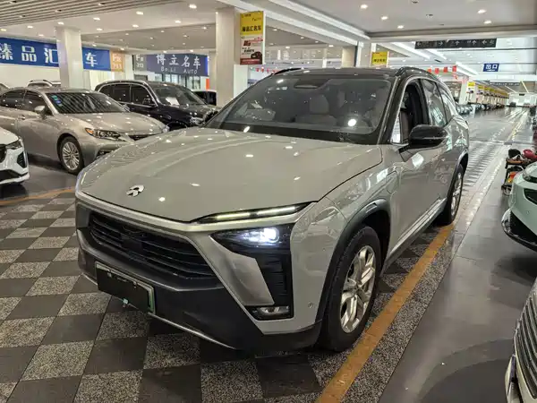 NIO ES8 2022