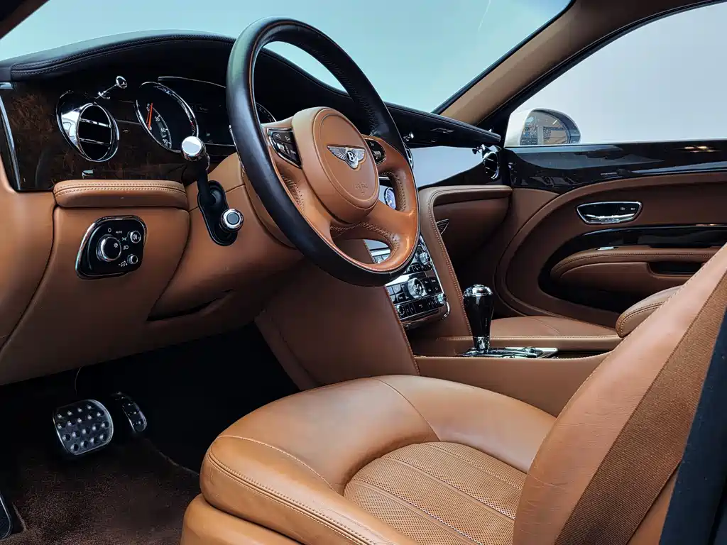 Bentley Mulsanne 2012 — фото 48