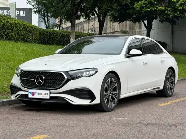Mercedes-Benz E-Class 2024