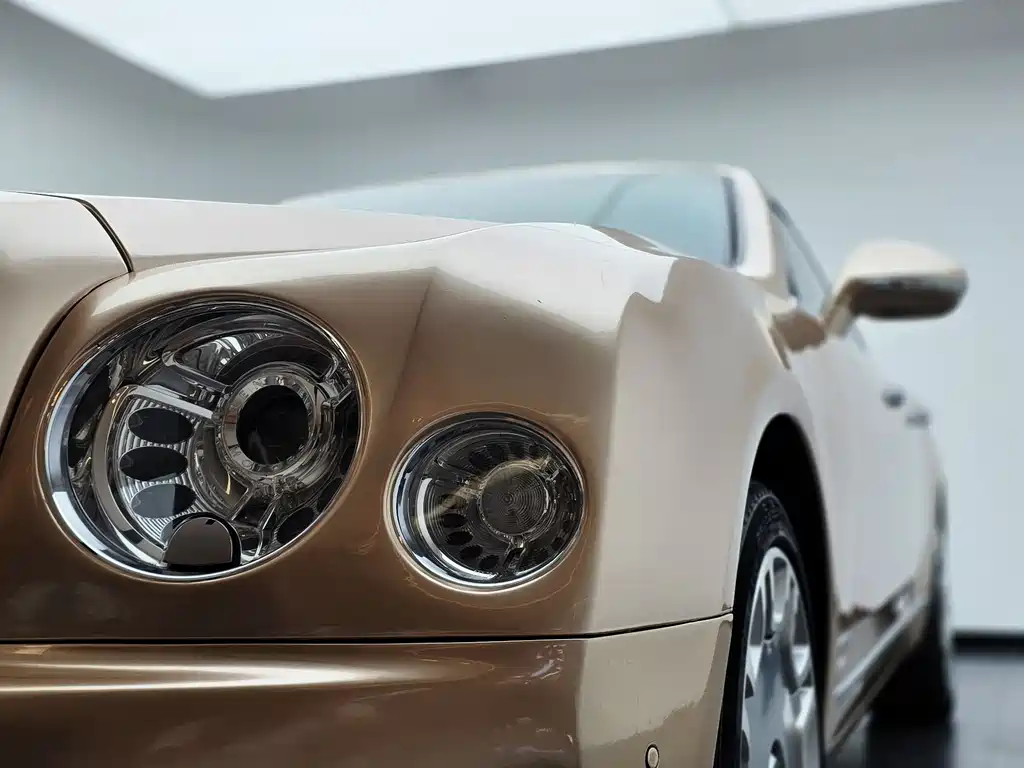 Bentley Mulsanne 2012 — фото 13