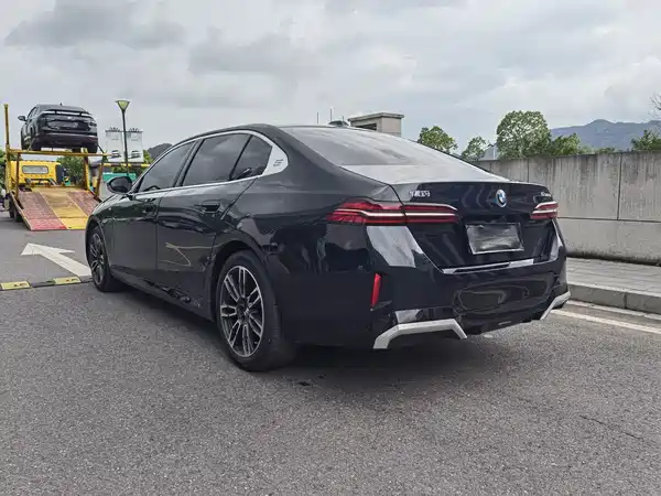 BMW 5 Series 2024