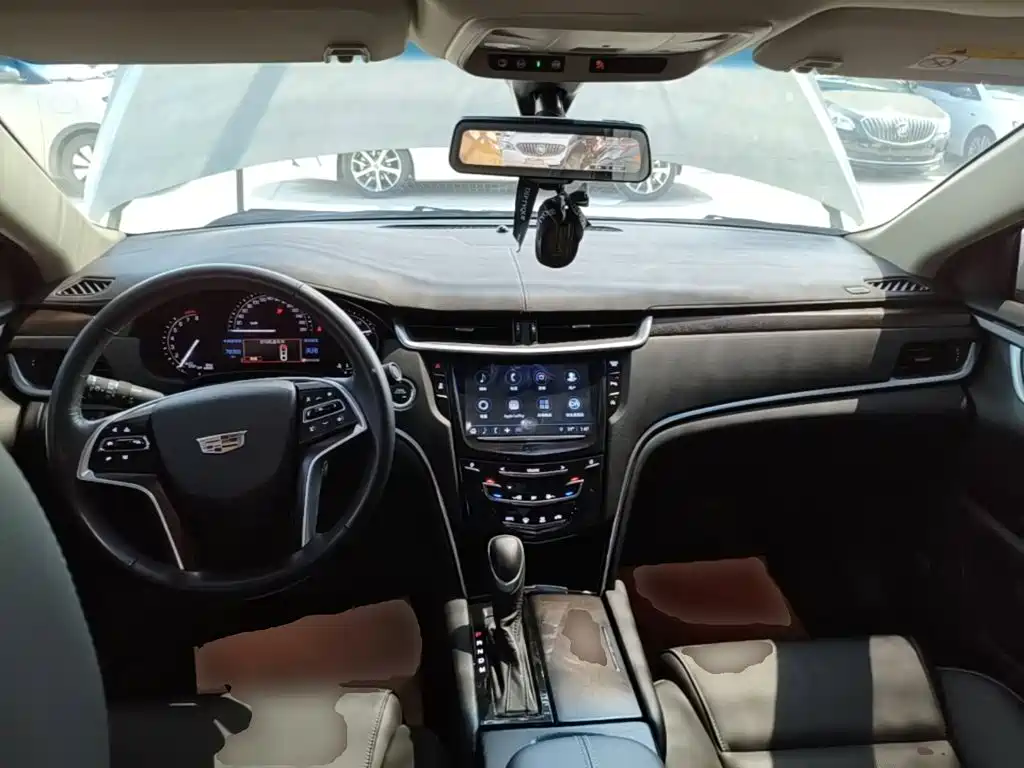 Cadillac XTS 2019 — фото 10