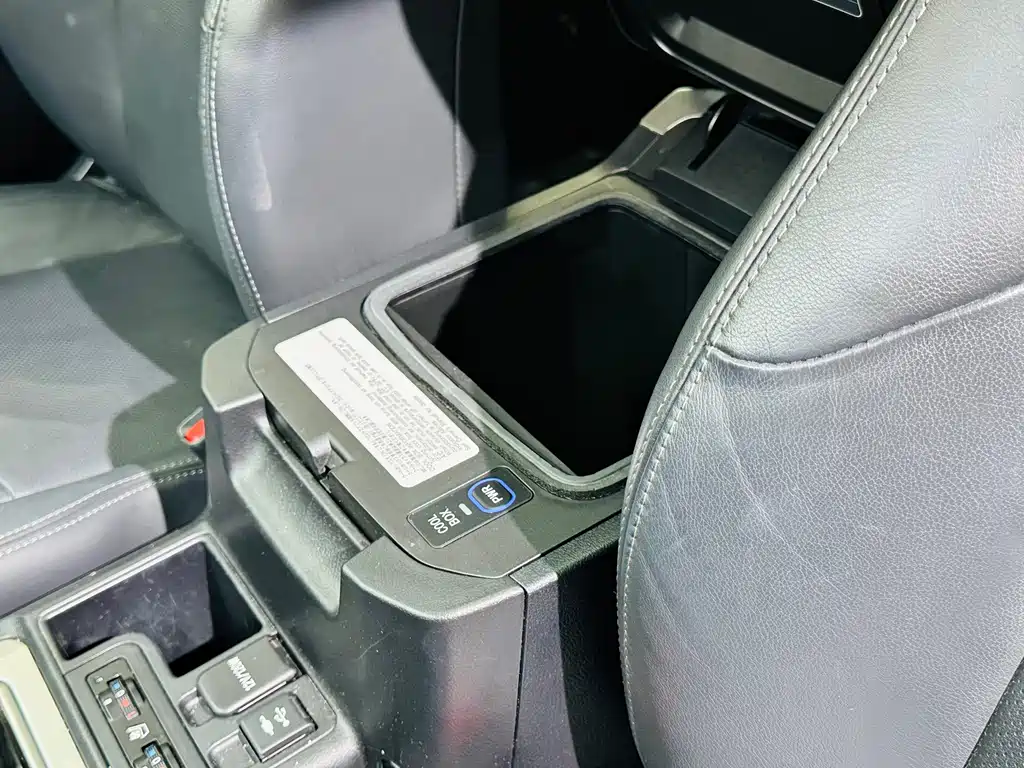 Toyota Prado 2019 — фото 11