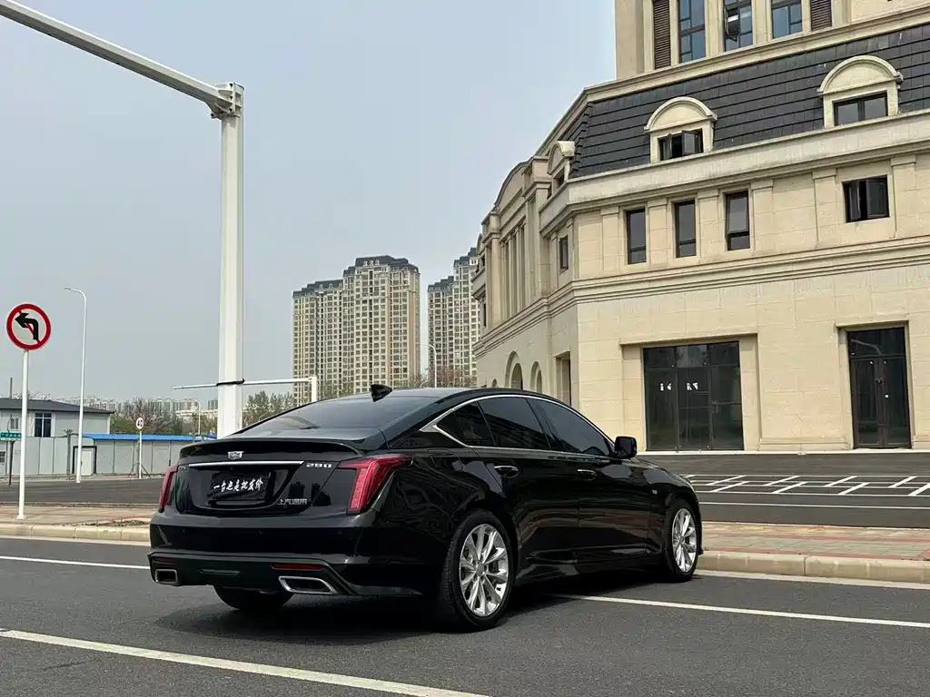 Cadillac CT5 2022 — фото 10